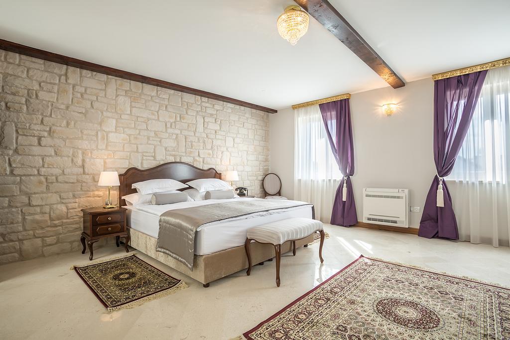Nocľah s raňajkami Splendida Palace 4*